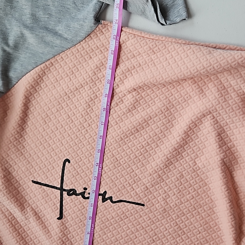 "Faith" hoodie - Picture 9 of 16